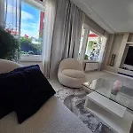 Apartment, Everything Close Хамар
