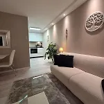 Apartment, Everything Close *