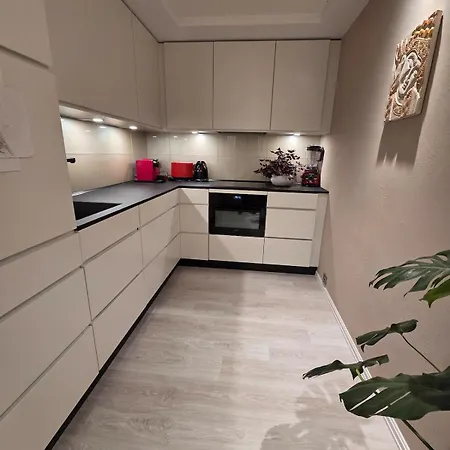 Apartment, Everything Close Apartment *