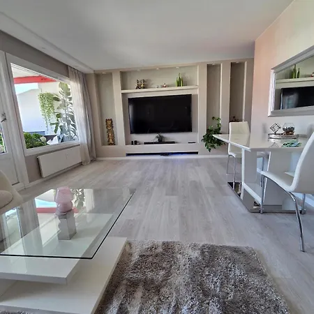 Apartment, Everything Close Apartament